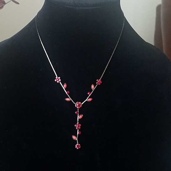 Pre loved Red Flower drop necklace - Picture 1 of 3